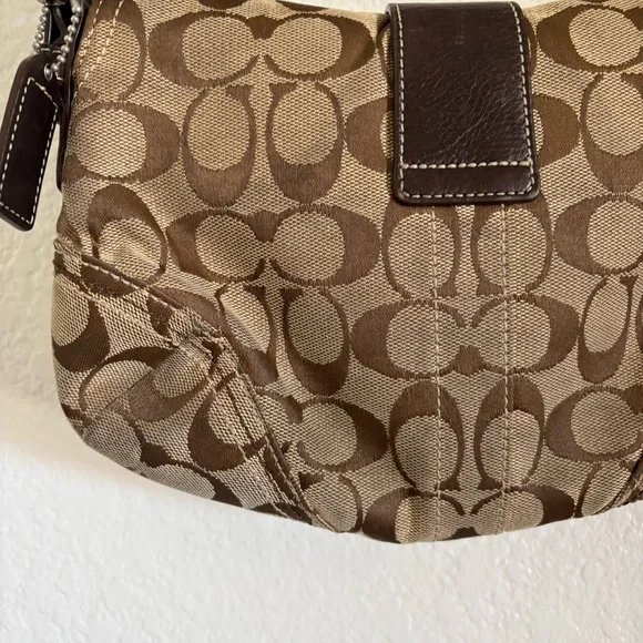 Y2K Coach Soho Signature Flap Buckle Small Canvas Shoulder Bag in Brown 060 6171 - Picture 7 of 11